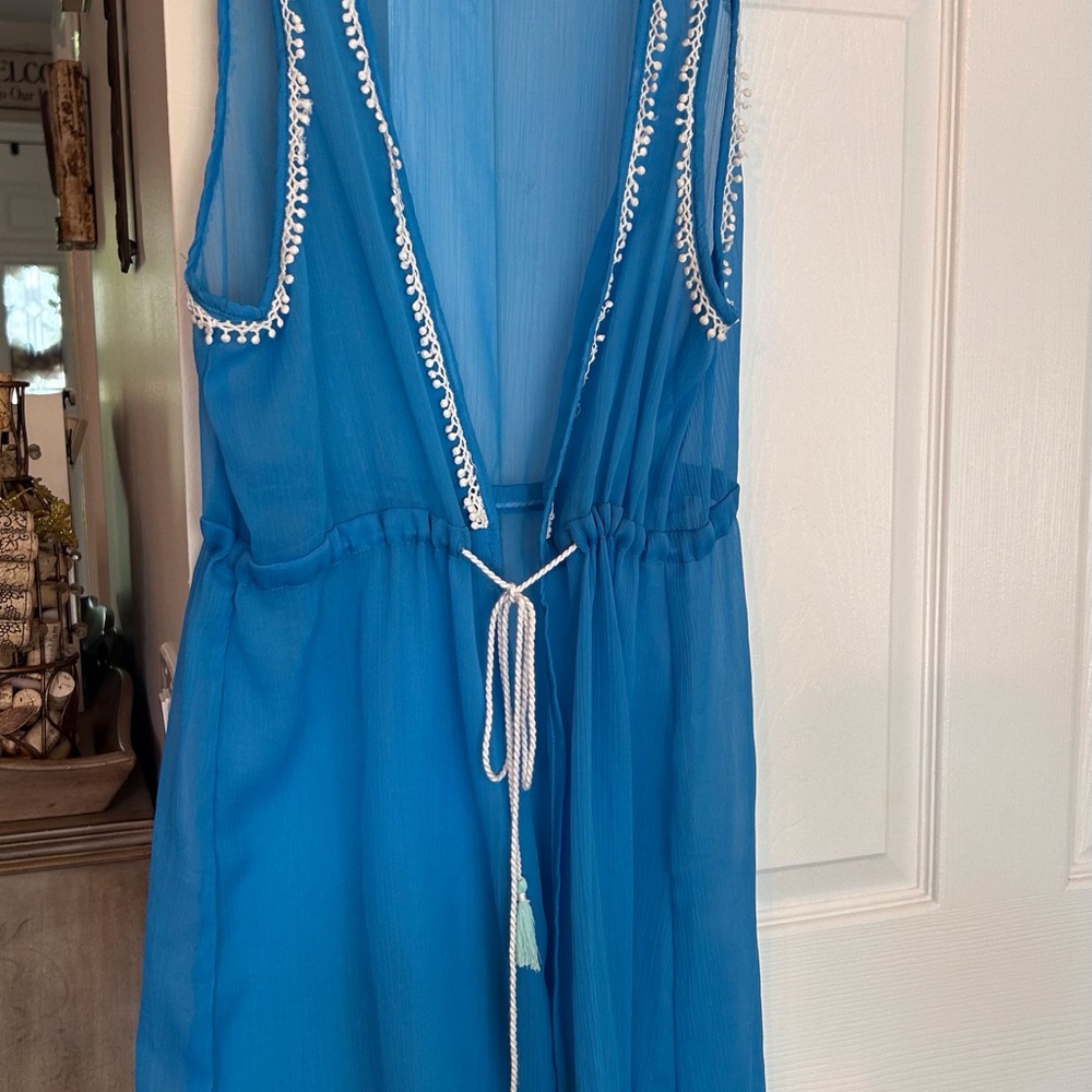 NWT Sol & Mer blue and white beach cover up.  Tie waist, sheer, One Size.